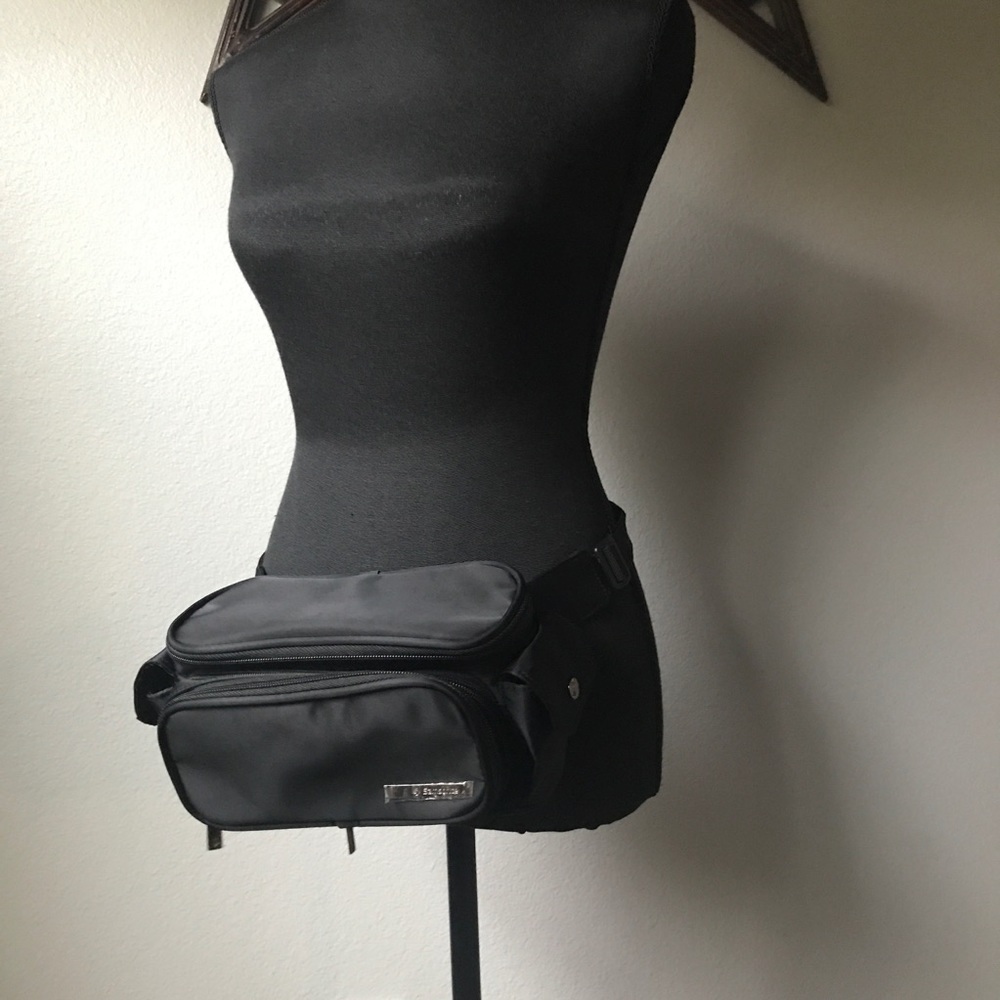 Samsonite Black nylon waist belt fannny pack new - Picture 2 of 9